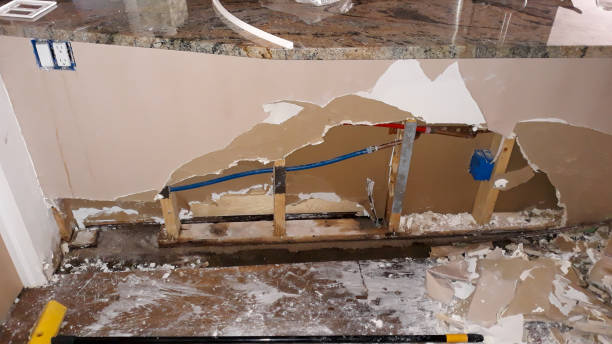 Best Commercial water damage restoration  in North Lindenhurst, NY